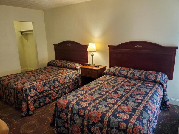 Nakon Motel image 9